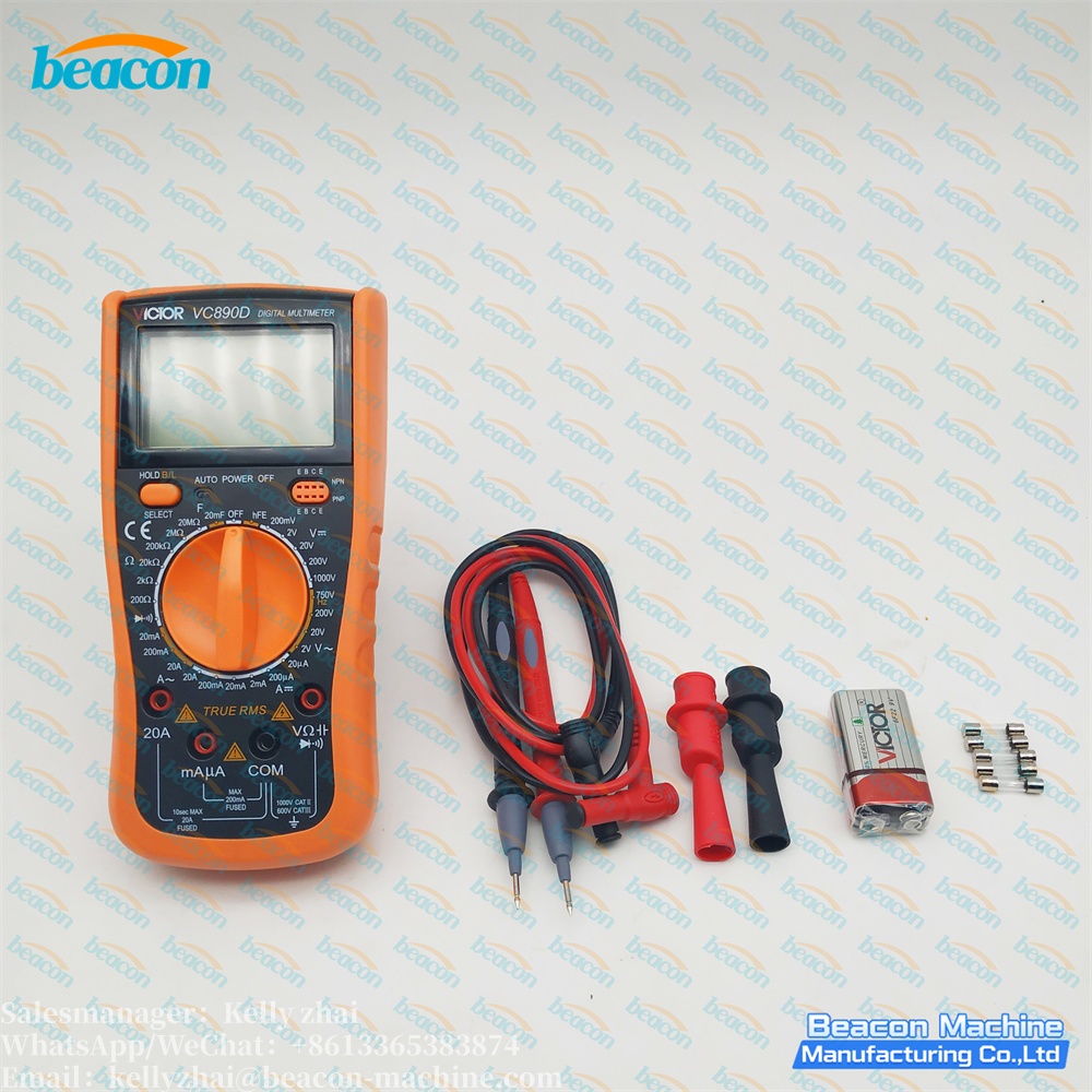 Multímetro portátil de alta precisión y rango manual, con pantalla digital y resistencia a la corrosión por condensadores.